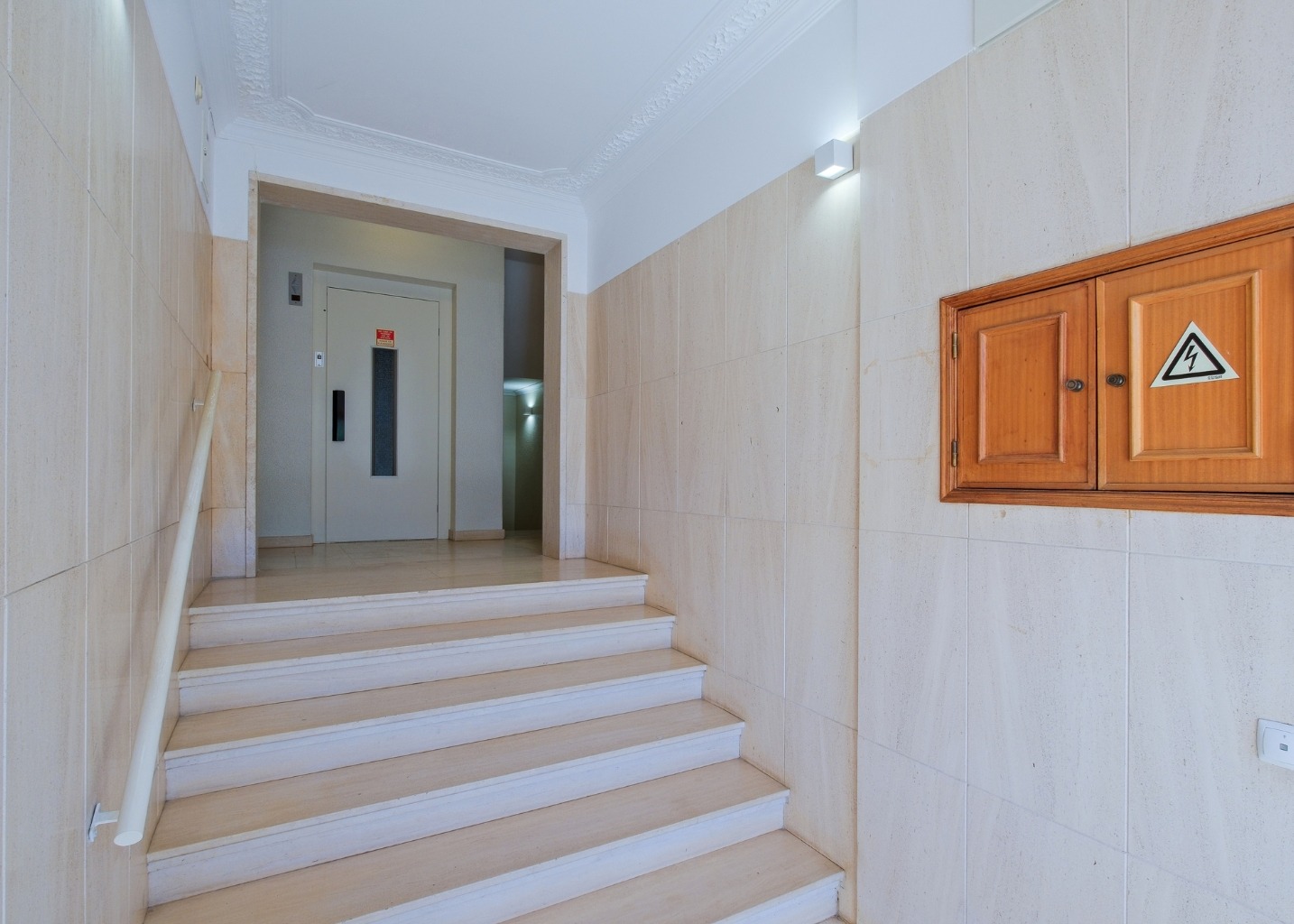Apartamento T3 Avenida Sab�ia - Monte Estoril, Cascais